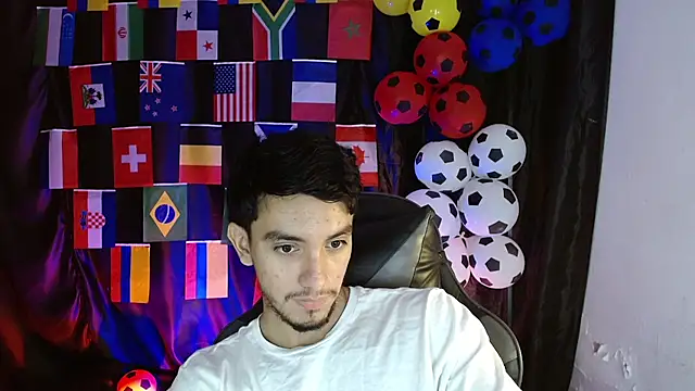 Snapshot of dante_18cm_ chatting on July 18, 2026, 12:19 am dante 18cm online show from July 18, 2026, 12:19 am