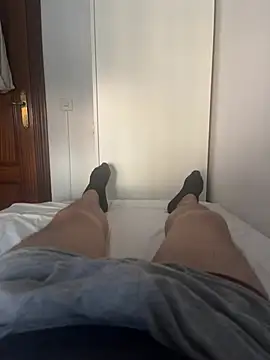 andresgh10 online show from July 4, 2026, 3:38 pm