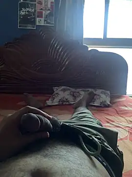 daddycooljr11 online show from April 23, 2026, 11:27 am