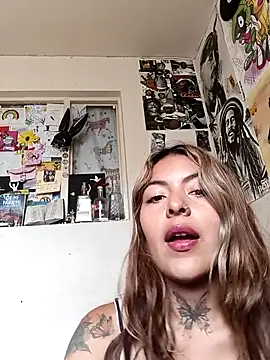 Snapshot of evafuckasd chatting on June 3, 2026, 7:07 pm evafuckasd online show from June 3, 2026, 7:07 pm