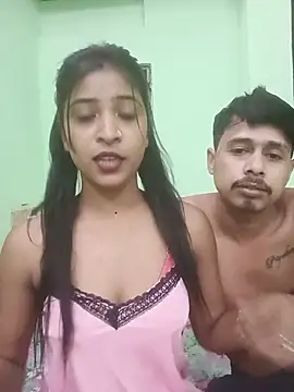 hot-couple-0 online show from May 26, 2026, 3:21 pm