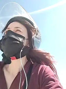 Snapshot of Kedicikkonyya chatting on June 27, 2026, 12:33 pm Kedicikkonyya online show from June 27, 2026, 12:33 pm