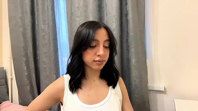 Snapshot of AngellaBarbini chatting on May 24, 2026, 1:11 pm AngellaBarbini online show from May 24, 2026, 1:11 pm