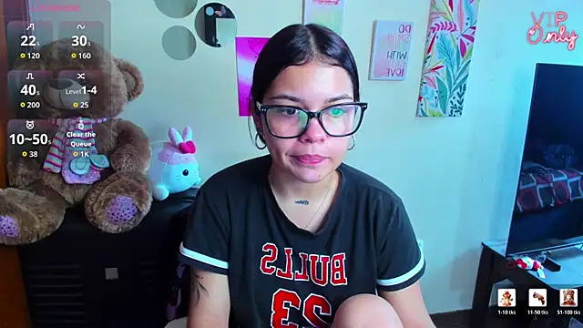 Snapshot of angelina_77 chatting on May 27, 2026, 2:46 pm angelina 77 online show from May 27, 2026, 2:46 pm