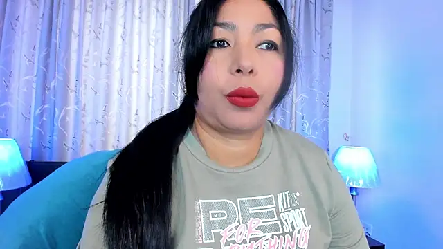 Snapshot of Victoria_kim_lee chatting on May 6, 2026, 12:09 pm Victoria kim lee online show from May 6, 2026, 12:09 pm