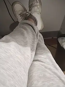 Cuginetti online show from May 22, 2026, 11:41 am