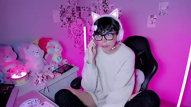 Sakura Kitty  online show from June 22, 2026, 6:32 am