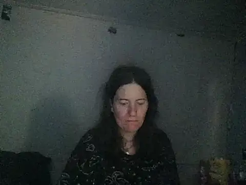 Mini83 online show from May 4, 2026, 4:21 pm