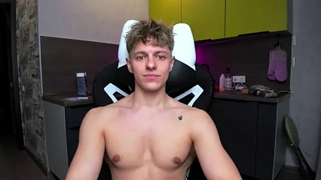 prince nik online show from April 25, 2026, 6:27 pm