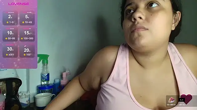 Snapshot of EliVanegas chatting on June 27, 2026, 12:22 pm EliVanegas online show from June 27, 2026, 12:22 pm