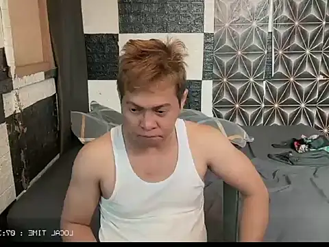 Snapshot of FuckMeeGUYS chatting on June 13, 2026, 11:35 pm FuckMeeGUYS online show from June 13, 2026, 11:35 pm
