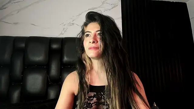 AshleyyHall online show from June 3, 2026, 2:33 pm