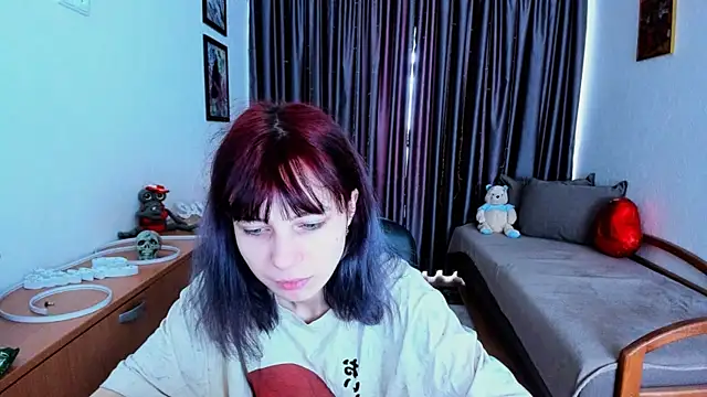 MiniLysii online show from June 3, 2026, 5:41 am