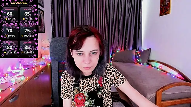 Snapshot of MiniLysii chatting on July 11, 2026, 5:52 am MiniLysii online show from July 11, 2026, 5:52 am