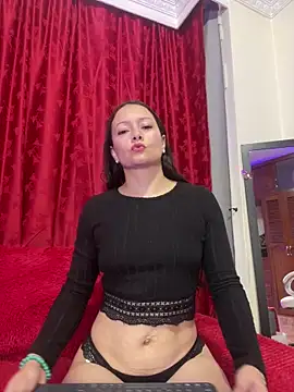SamiiContreras  online show from May 6, 2026, 1:59 pm