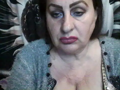 LoaqLovew online show from May 5, 2026, 7:22 am