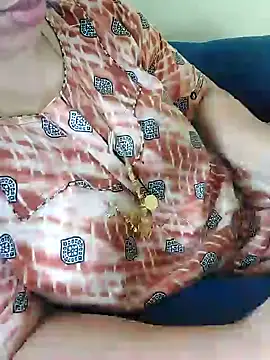 Snapshot of Call_Honey chatting on June 10, 2026, 6:14 am Call Honey online show from June 10, 2026, 6:14 am