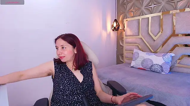 stephaniesun  online show from June 7, 2026, 12:54 pm