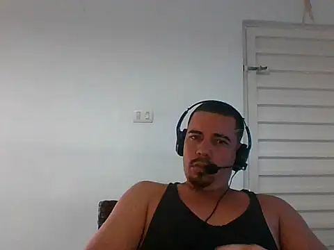 Snapshot of feboapolo chatting on April 25, 2026, 3:09 pm feboapolo online show from April 25, 2026, 3:09 pm