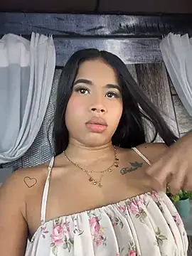EmmaExoticaXXX online show from May 6, 2026, 9:19 pm