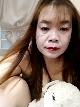 Squirt107 online show from June 21, 2026, 12:44 pm