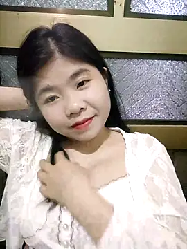 Snapshot of Ayti01 chatting on May 5, 2026, 5:43 am Ayti01 online show from May 5, 2026, 5:43 am