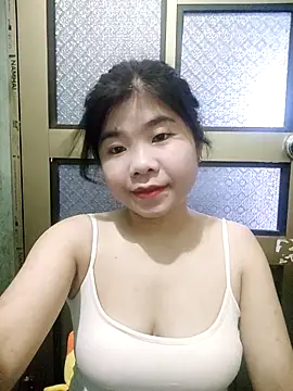 Snapshot of Ayti01 chatting on May 13, 2026, 4:52 am Ayti01 online show from May 13, 2026, 4:52 am