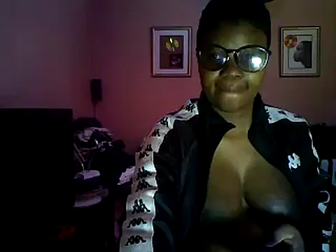 Snapshot of Hotboobs27 chatting on June 17, 2026, 8:03 am Hotboobs27 online show from June 17, 2026, 8:03 am