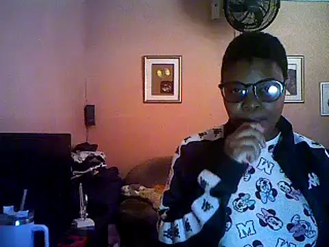 Snapshot of Hotboobs27 chatting on June 19, 2026, 9:04 am Hotboobs27 online show from June 19, 2026, 9:04 am