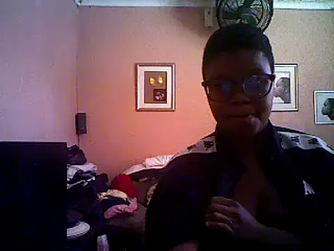 Snapshot of Hotboobs27 chatting on June 16, 2026, 7:41 am Hotboobs27 online show from June 16, 2026, 7:41 am
