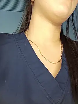 Snapshot of Chloe_Thomsoon_ chatting on May 3, 2026, 8:23 pm Chloe Thomsoon online show from May 3, 2026, 8:23 pm