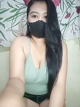 Snapshot of Rosejean chatting on June 24, 2026, 5:11 pm Rosejean online show from June 24, 2026, 5:11 pm