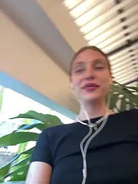 MiranaTease online show from April 24, 2026, 11:23 am