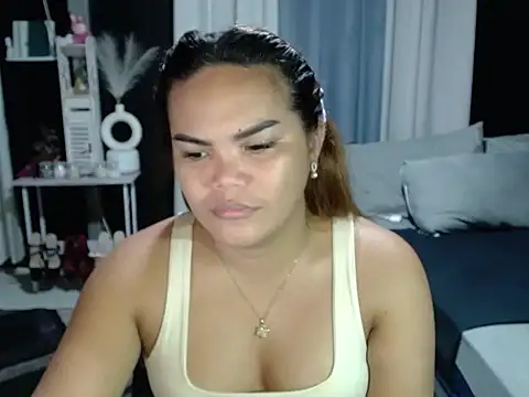 Snapshot of Kendallfoxx chatting on June 3, 2026, 12:44 am Kendallfoxx online show from June 3, 2026, 12:44 am