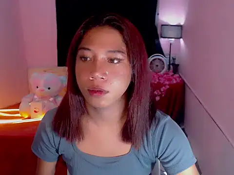 URsexyLylia online show from May 29, 2026, 10:05 pm
