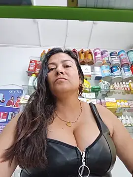 roxana sexy 2026 online show from May 17, 2026, 2:39 pm