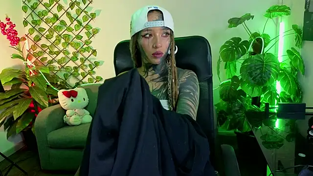 Lucy Doll8 online show from June 14, 2026, 2:24 am