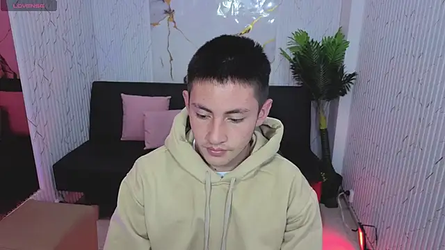 Andres Tay online show from May 27, 2026, 9:00 pm