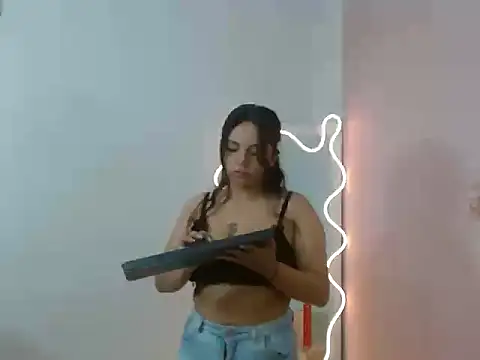 Karla tay1 online show from May 6, 2026, 11:47 am