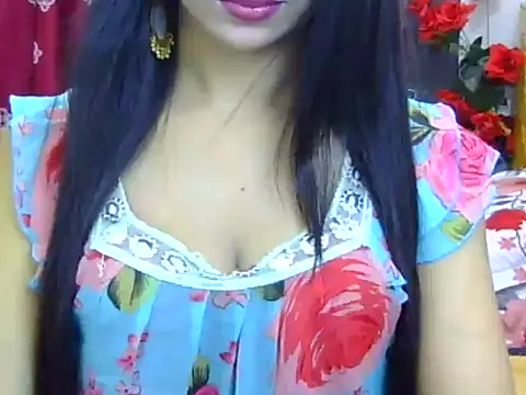 Snapshot of Alina_Nur chatting on July 16, 2026, 7:11 pm Alina Nur online show from July 16, 2026, 7:11 pm