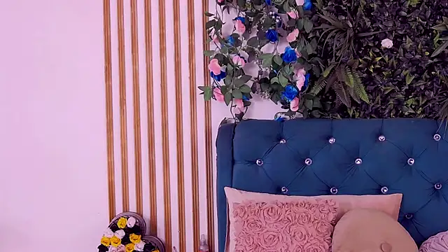 CherryMuse  online show from June 11, 2026, 4:42 am