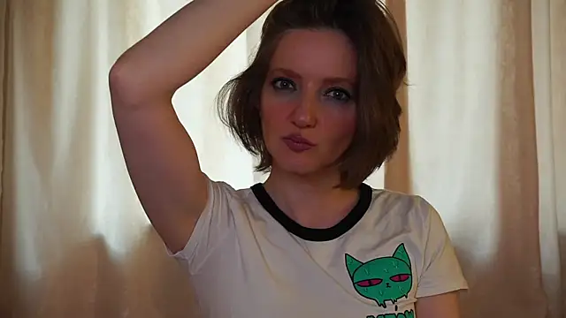 Snapshot of PaleAurix chatting on May 7, 2026, 5:33 am PaleAurix online show from May 7, 2026, 5:33 am