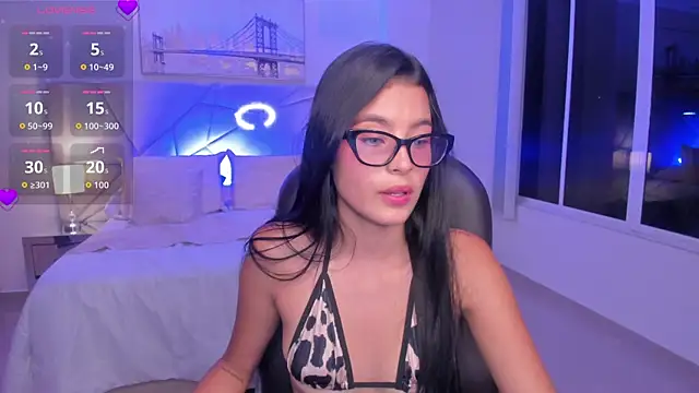 Snapshot of amber_willow chatting on July 5, 2026, 11:44 pm amber willow online show from July 5, 2026, 11:44 pm