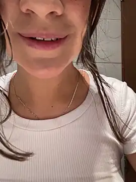 AmyPalacioss online show from May 8, 2026, 9:51 pm