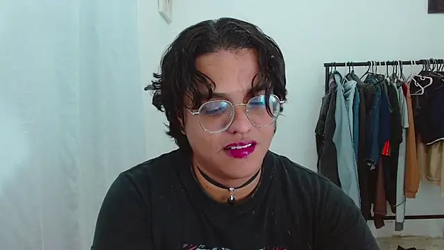 Snapshot of Diane_exotic chatting on May 24, 2026, 12:21 am Diane exotic online show from May 24, 2026, 12:21 am