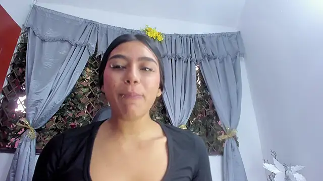 Sofia Browm online show from June 7, 2026, 6:57 pm