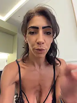 Yasmiinee online show from June 21, 2026, 3:07 pm