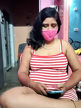 Snapshot of Rulali_44 chatting on July 18, 2026, 3:53 pm Rulali 44 online show from July 18, 2026, 3:53 pm