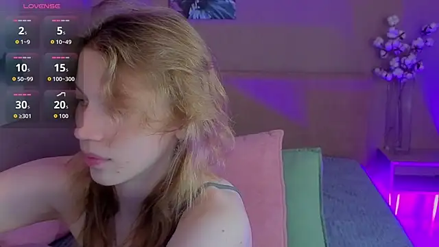 Emily Cartex online show from July 17, 2026, 5:59 am
