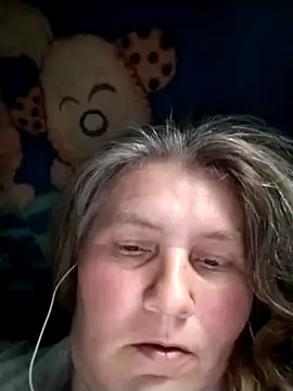 Snapshot of IrisMaris37 chatting on May 10, 2026, 8:40 am IrisMaris37 online show from May 10, 2026, 8:40 am